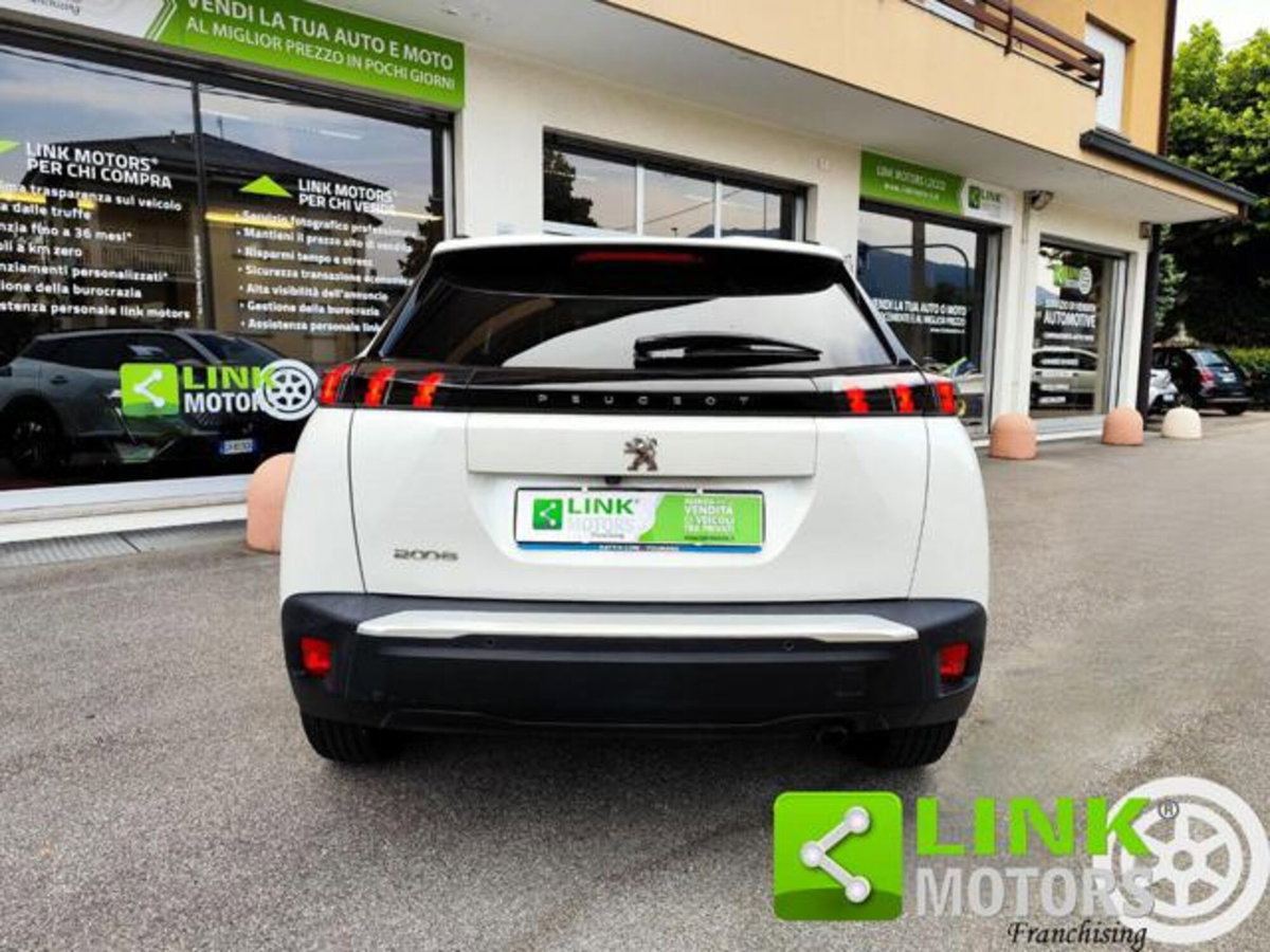 Peugeot 2008 PureTech 100 S&S Allure (14)