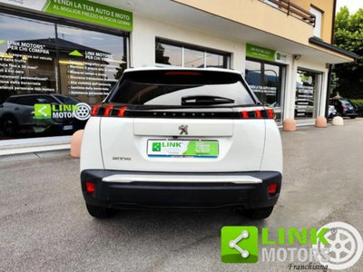 Peugeot 2008 PureTech 100 S&S Allure (14)