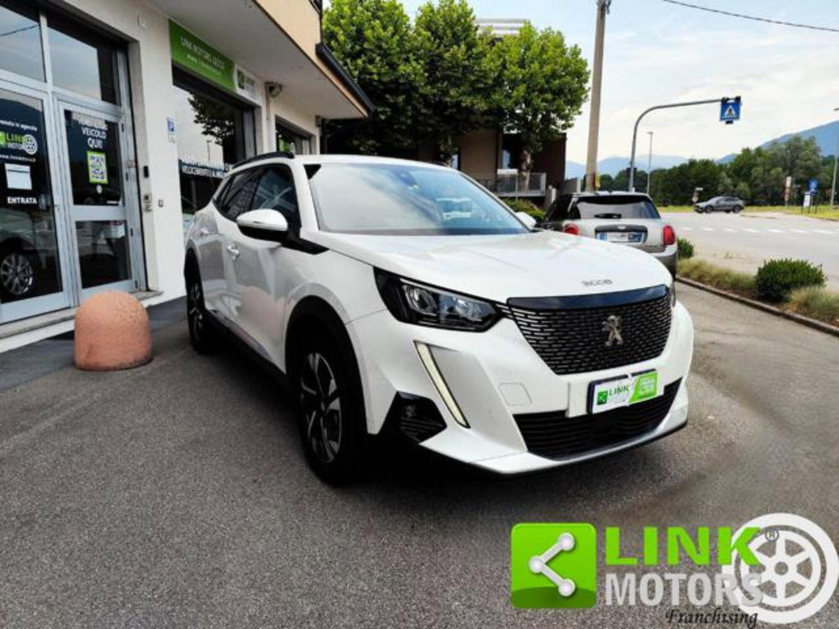 Peugeot 2008 PureTech 100 S&S Allure (3)