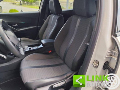 Peugeot 2008 PureTech 100 S&S Allure (6)