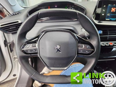 Peugeot 2008 PureTech 100 S&S Allure (8)