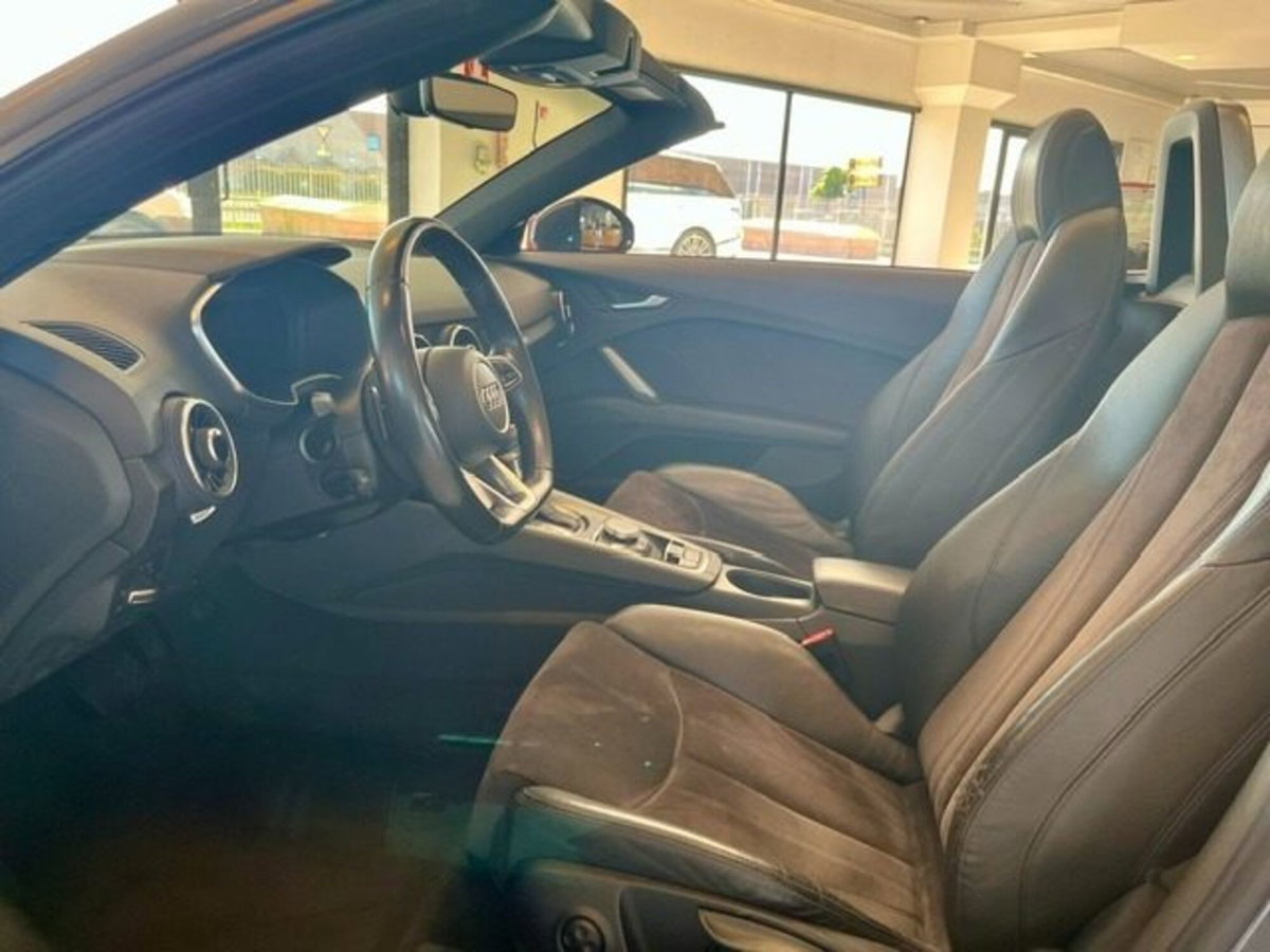 Audi TT Cabrio 1.8 TFSI S tronic (11)