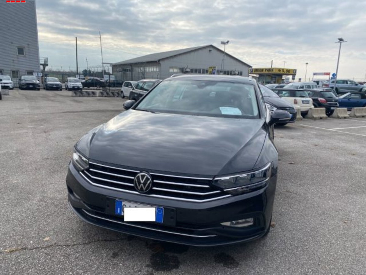 Volkswagen Passat Variant 2.0 TDI SCR EVO DSG Business (2)