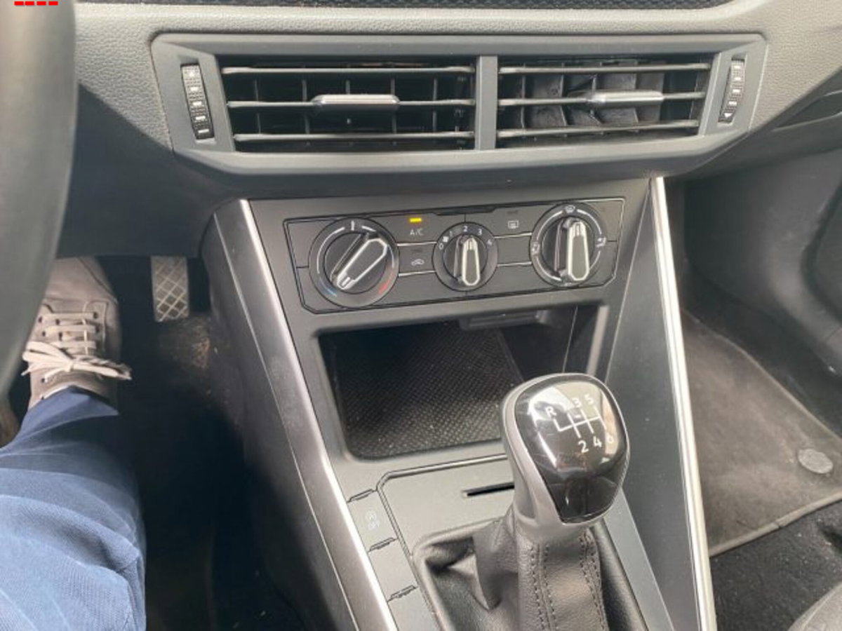 Volkswagen Polo 1.0 TGI 5p. Life (9)