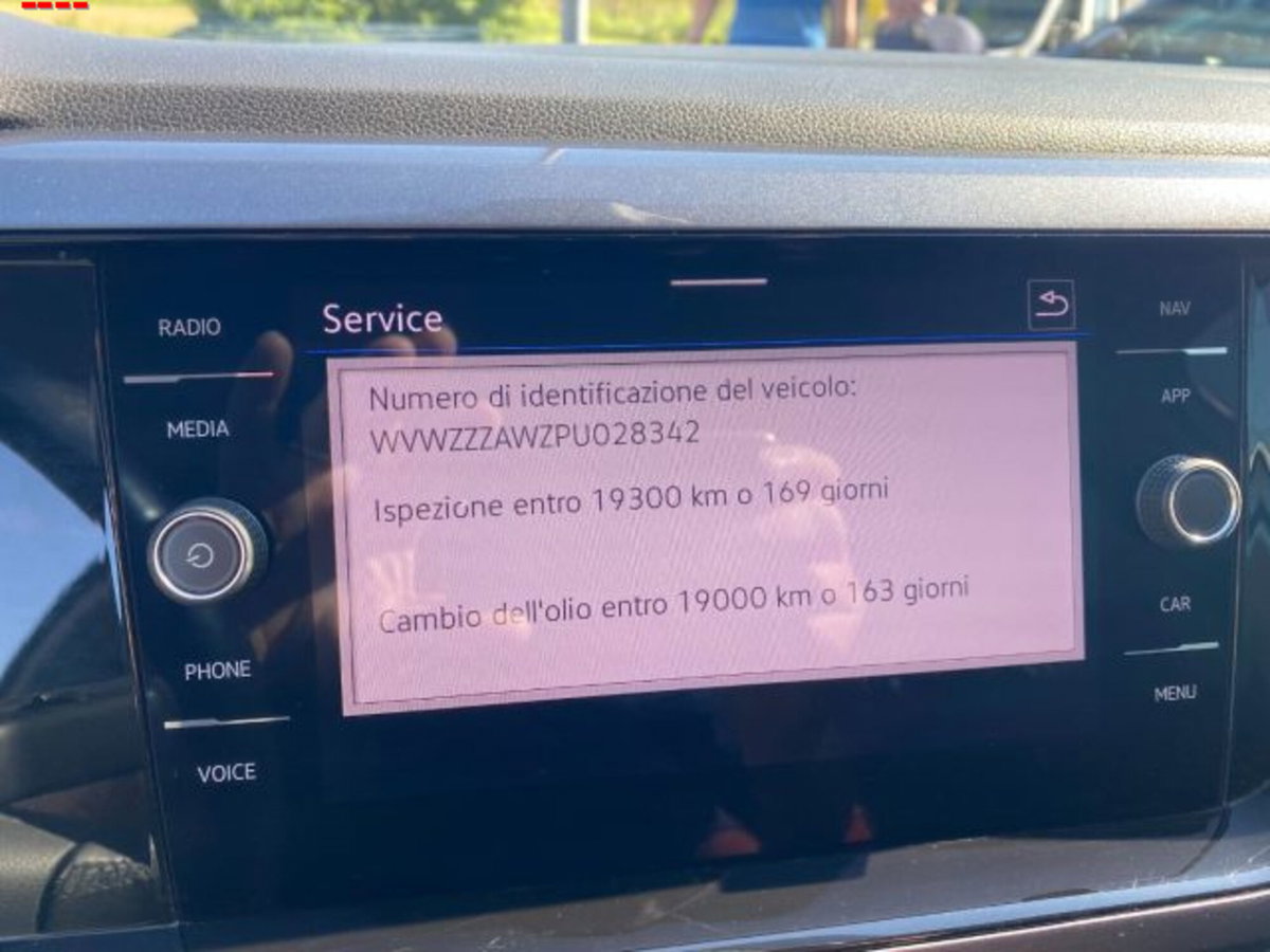 Volkswagen Polo 1.0 tsi Style 95cv (10)