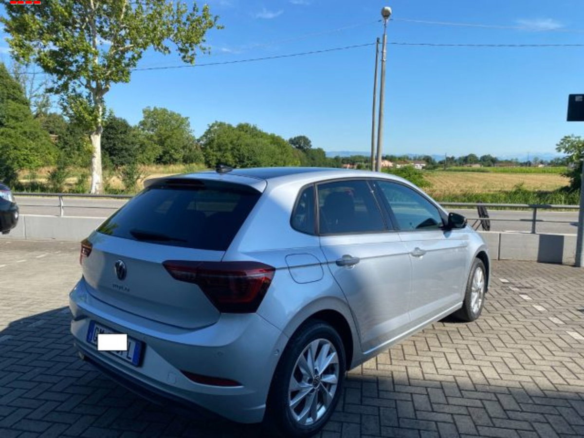 Volkswagen Polo 1.0 tsi Style 95cv (3)