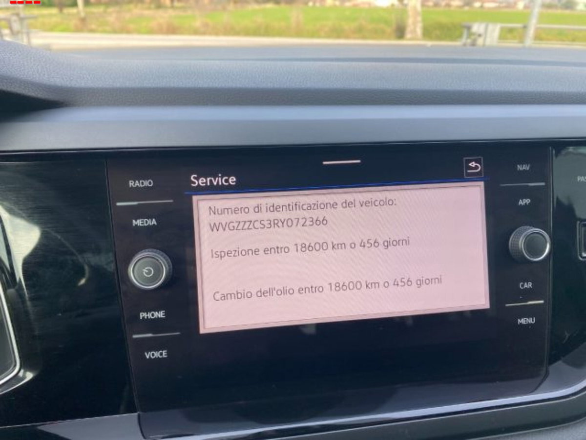 Volkswagen Taigo 1.0 tsi R-Line 115cv dsg (11)