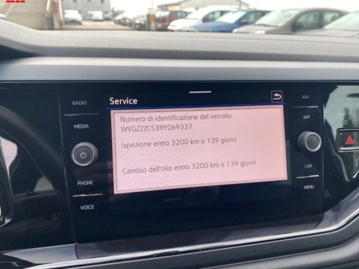 Volkswagen Taigo 1.0 tsi R-Line 115cv (13)