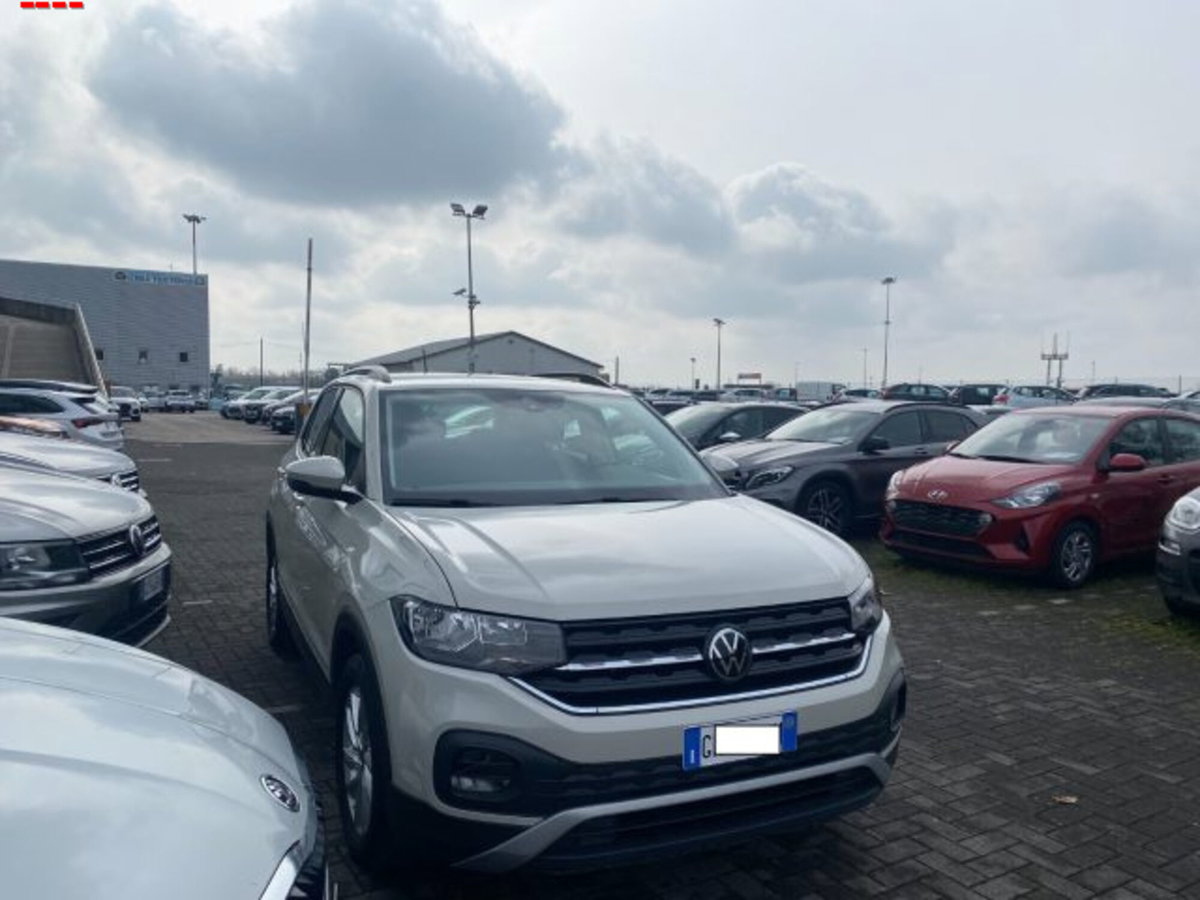 Volkswagen T-Cross 1.0 TSI 110 CV Sport (4)