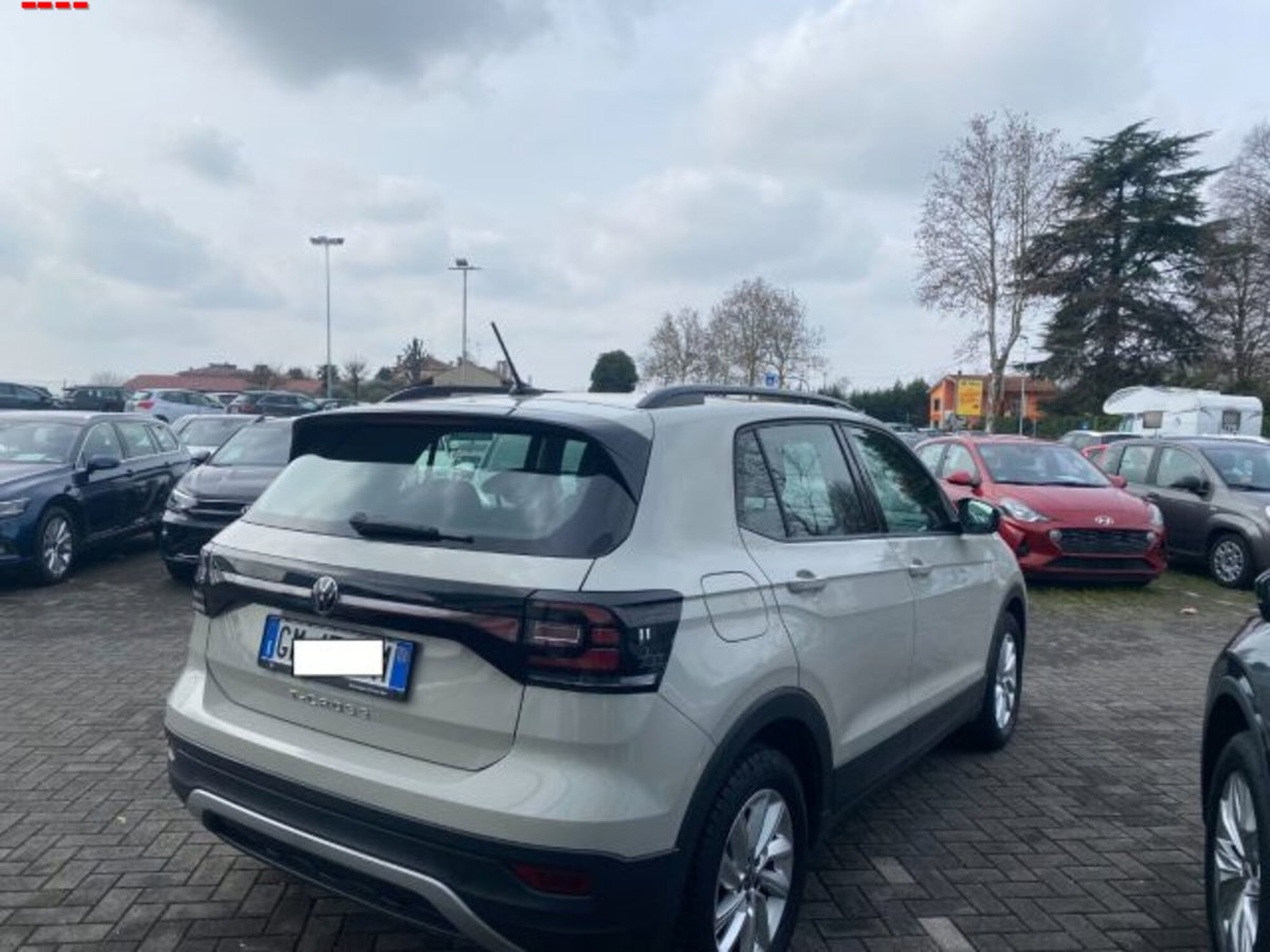 Volkswagen T-Cross 1.0 TSI 110 CV Sport (7)