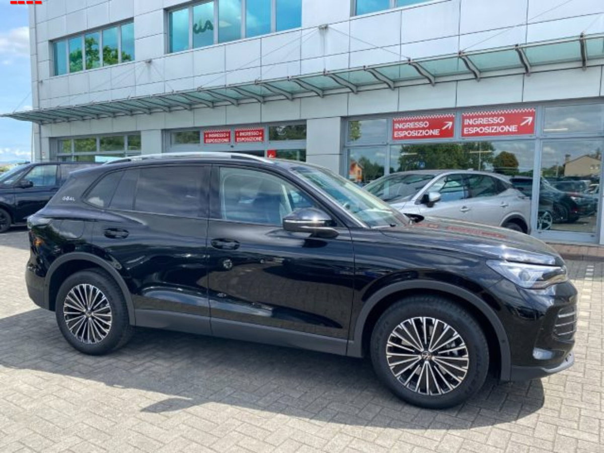 Volkswagen Tiguan Allspace 2.0 tdi Elegance 150cv dsg (4)