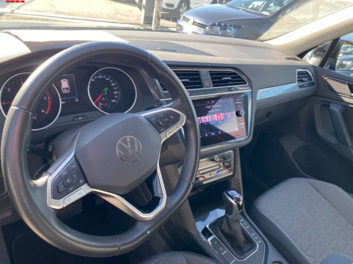 Volkswagen Tiguan 2.0 TDI 150 CV SCR DSG 4MOTION Life (9)