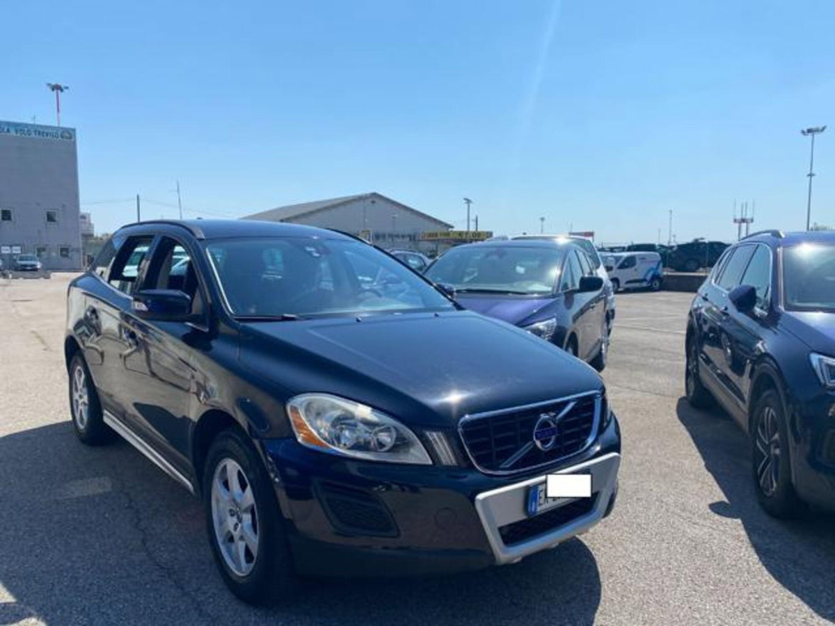 Volvo XC60 D3 AWD Geartronic Kinetic (5)