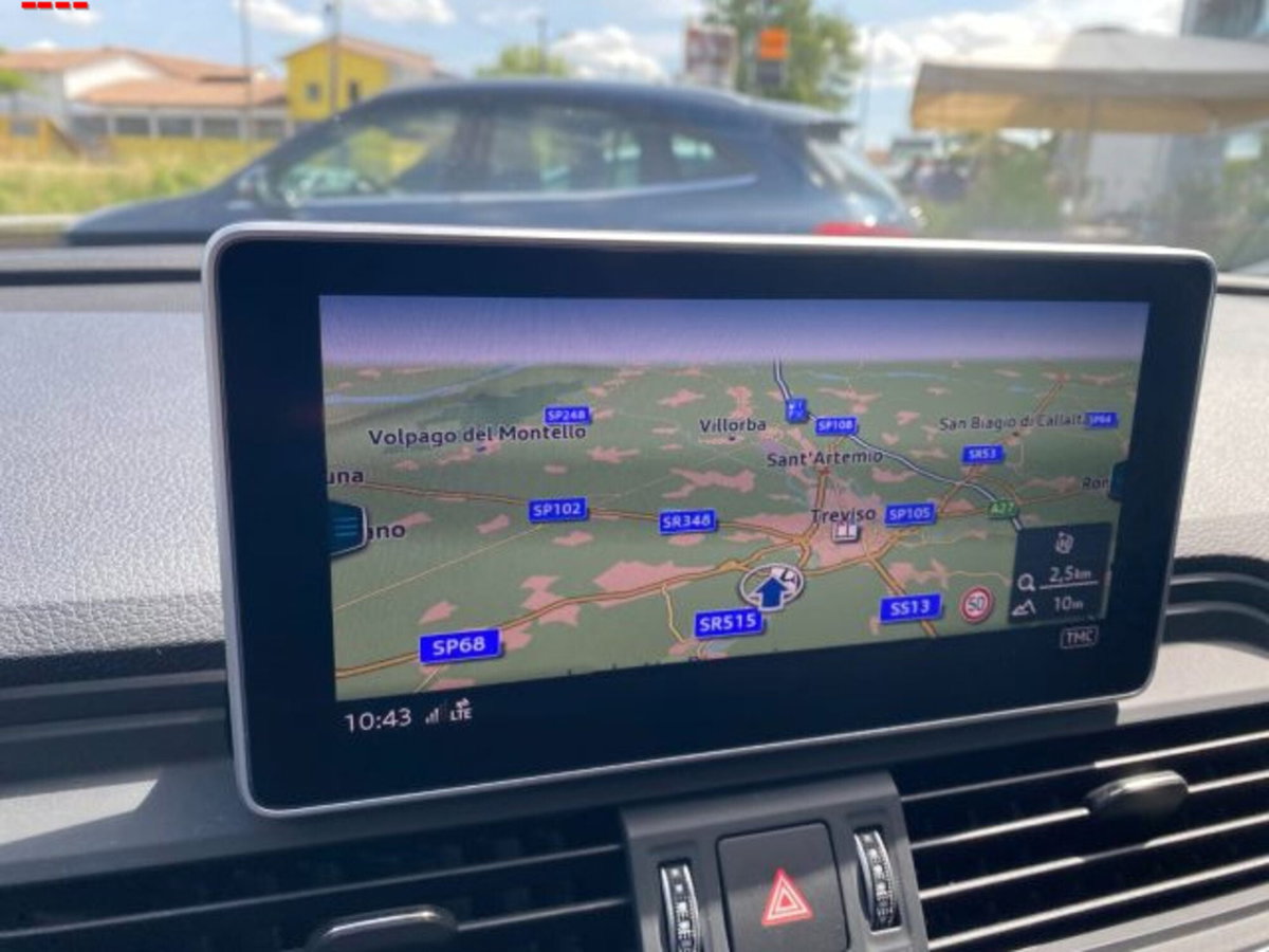 Audi Q5 40 TDI quattro S tronic Sport (12)
