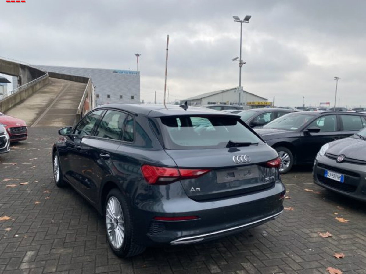 Audi A3 Sportback 35 TFSI S tronic Business Advanced (5)