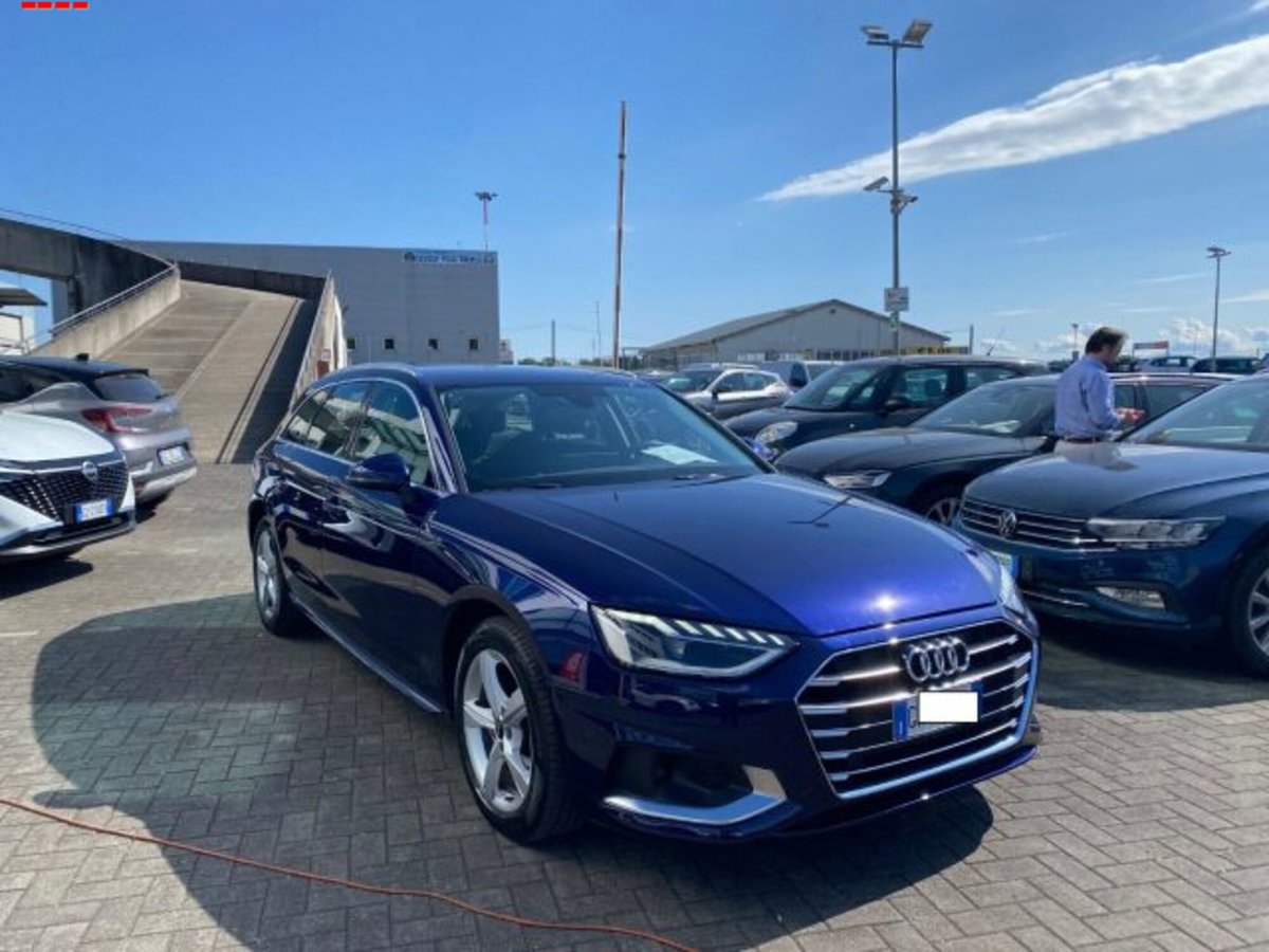 Audi A4 Avant 35 TDI/163 CV S tronic Business Advanced