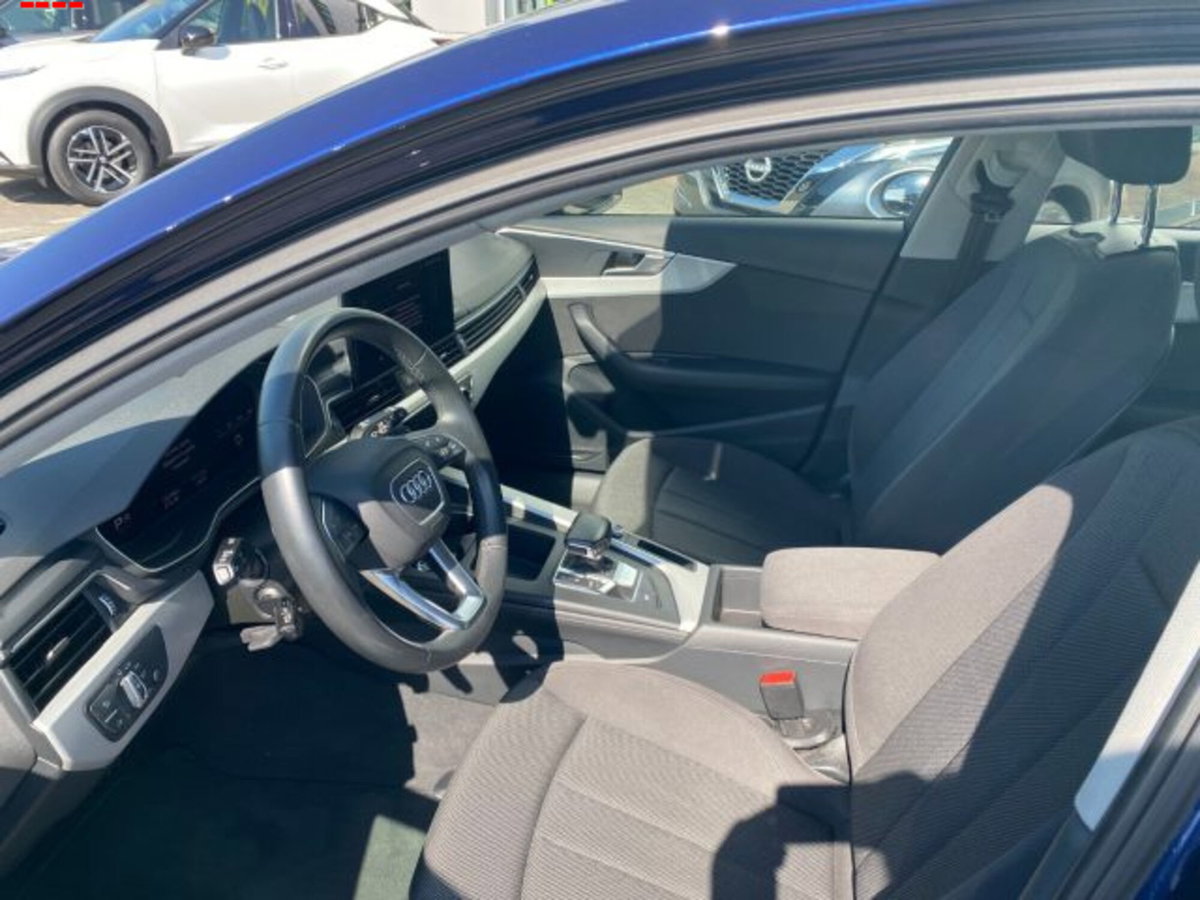 Audi A4 Avant 35 TDI/163 CV S tronic Business Advanced (8)