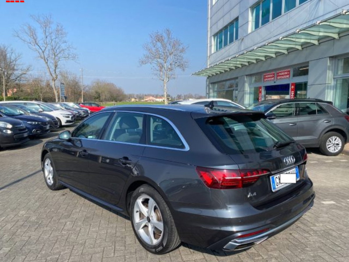 Audi A4 Avant 35 TDI/163 CV S tronic Business Advanced (3)