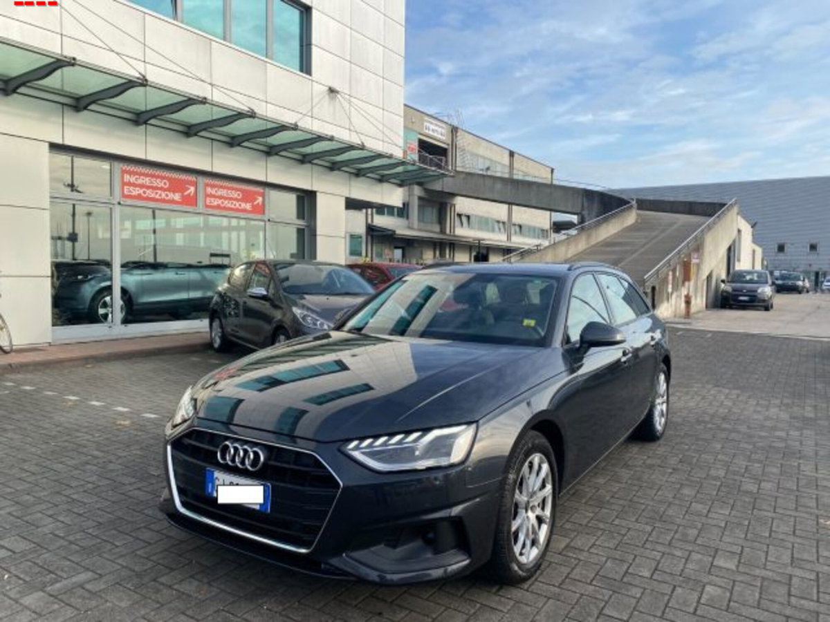 Audi A4 Avant 40 TFSI S tronic Business (2)