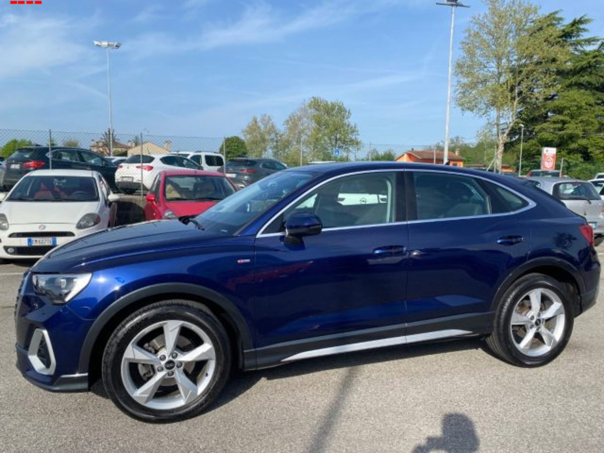 Audi Q3 Sportback 35 TDI quattro S tronic S line edition (2)