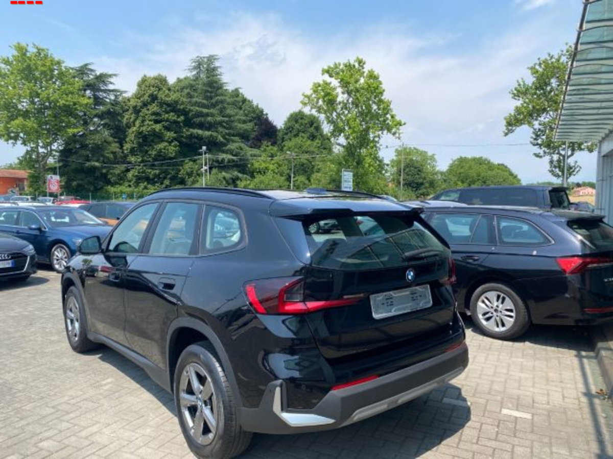 BMW X1 sDrive 18i xLine (4)