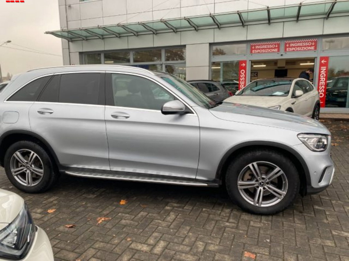 Mercedes-Benz GLC SUV 220 d 4Matic Sport (4)