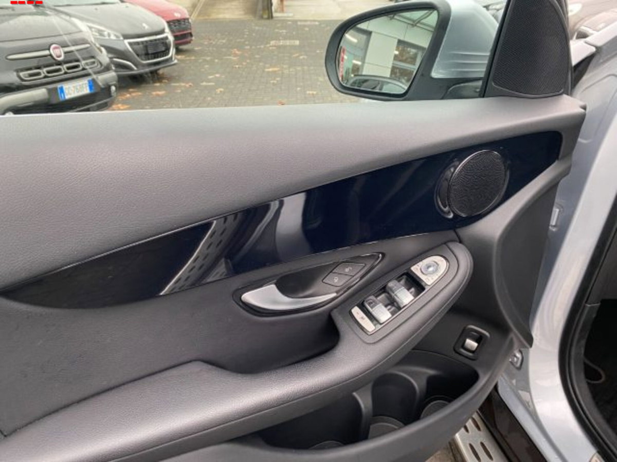 Mercedes-Benz GLC SUV 220 d 4Matic Sport (9)
