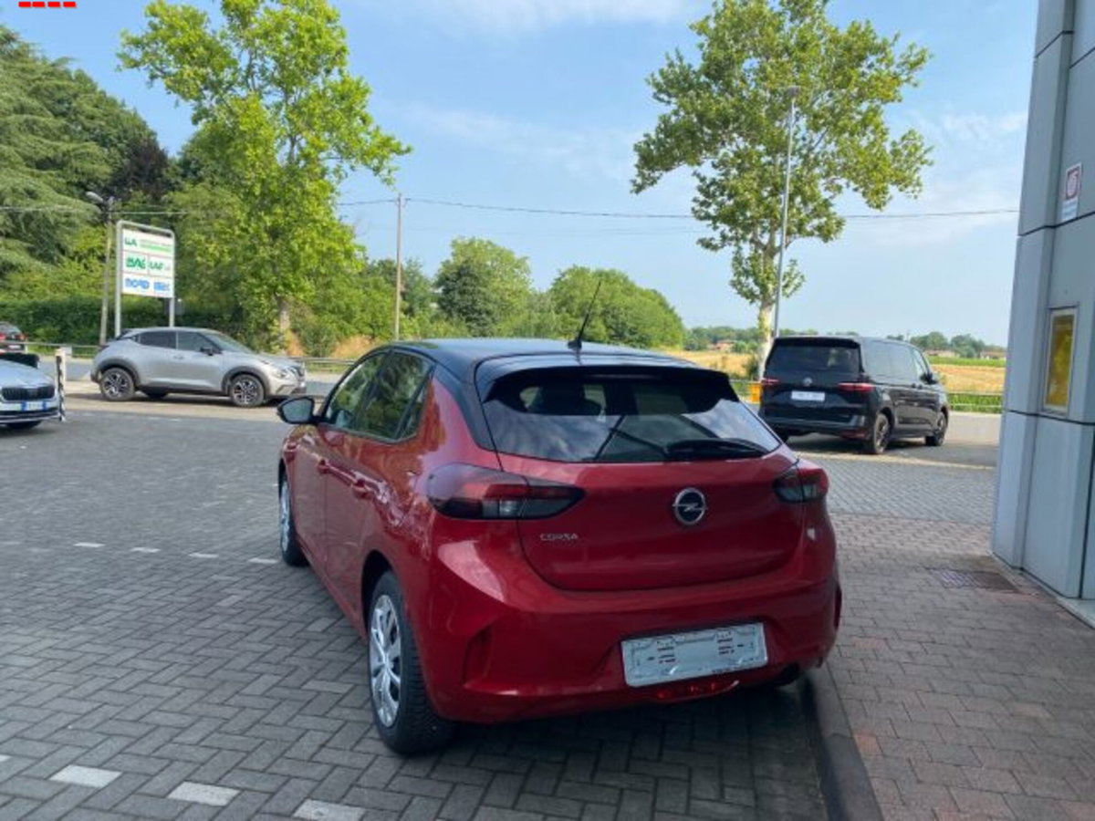Opel Corsa 1.2 Edition (2)