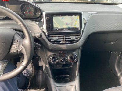 Peugeot 208 82 Stop&Start 5 porte Signature (13)