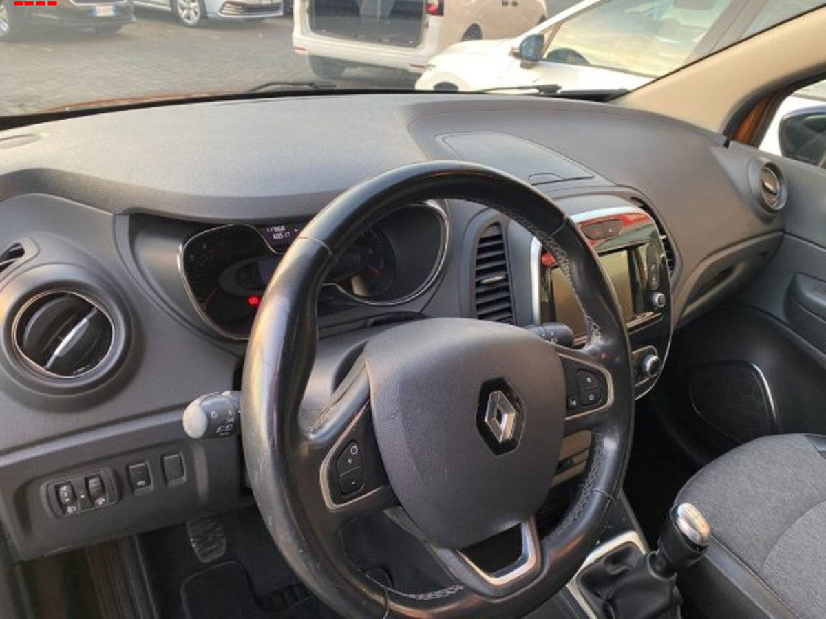 Renault Captur dCi 8V 90 CV Start&Stop Energy Sport Edition (9)