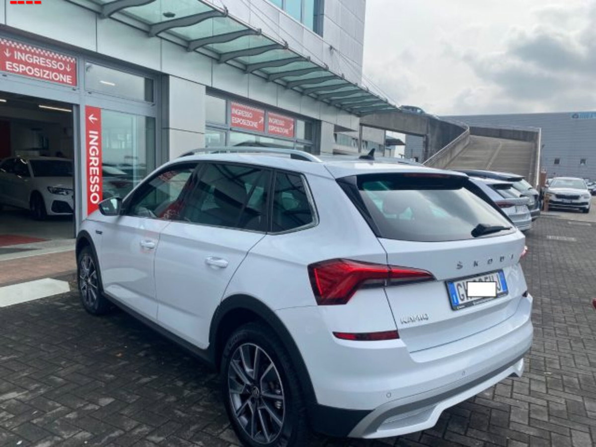 Skoda Kamiq 1.0 TSI 110 CV DSG ScoutLine (6)
