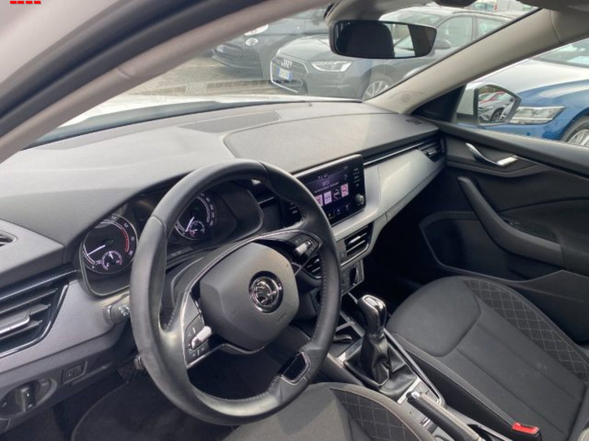 Skoda Kamiq 1.0 TSI 110 CV DSG Ambition (8)