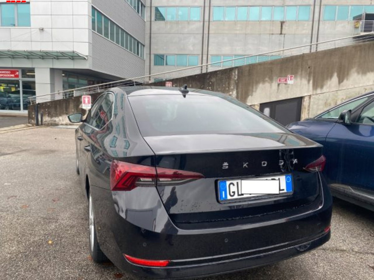 Skoda Octavia 2.0 TDI EVO SCR 150 CV Style (3)