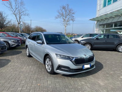 Skoda Octavia Station Wagon 2.0 TDI EVO SCR DSG Wagon Ambition (2)