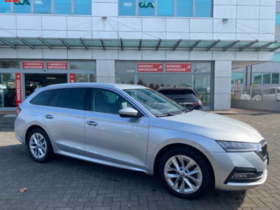 Skoda Octavia Station Wagon 2.0 TDI EVO SCR DSG Wagon Style (3)