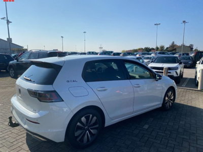 Volkswagen Golf Variant 1.5 eTSI 150 CV EVO ACT DSG R-Line (6)
