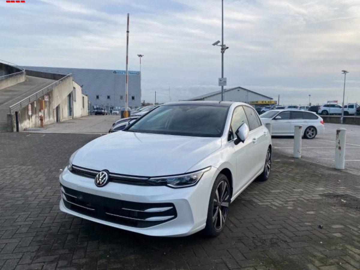 Volkswagen Golf 1.5 eTSI 150 CV EVO ACT DSG Style (2)