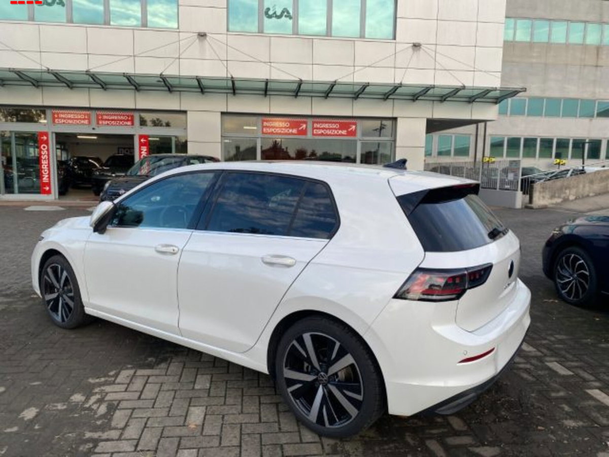 Volkswagen Golf 1.5 eTSI 150 CV EVO ACT DSG Style (4)