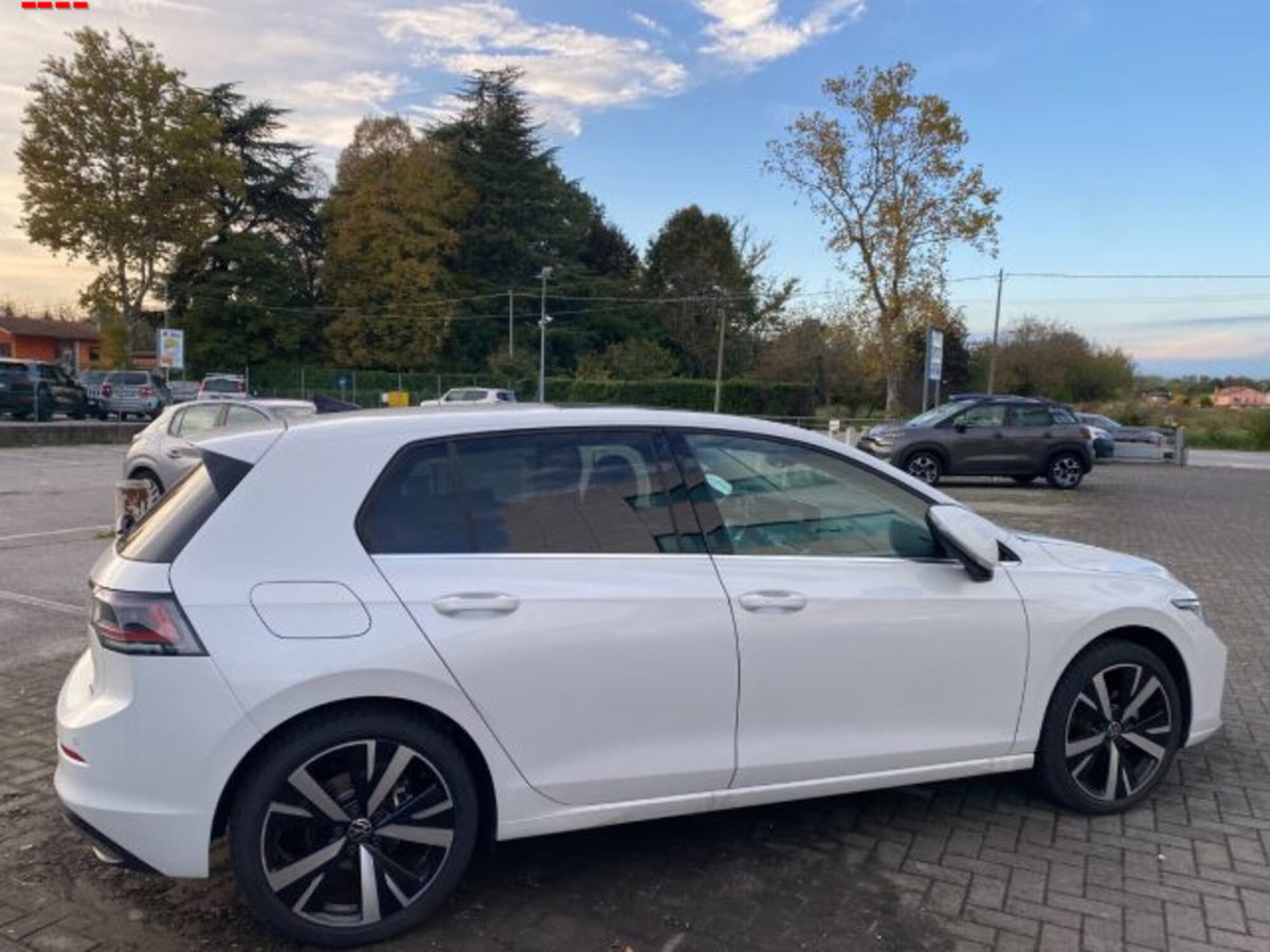 Volkswagen Golf 1.5 eTSI 150 CV EVO ACT DSG Style (6)