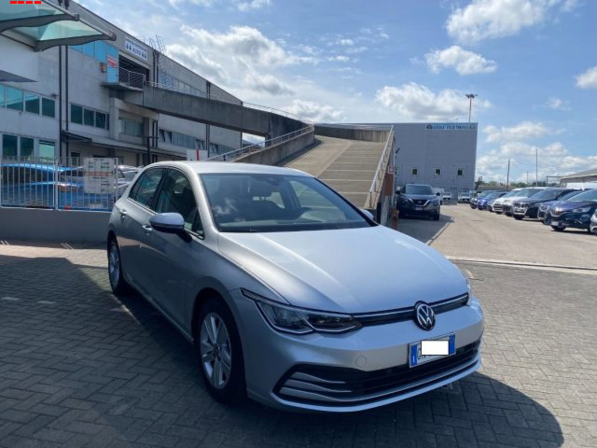 Volkswagen Golf 1.5 TGI DSG Life (3)