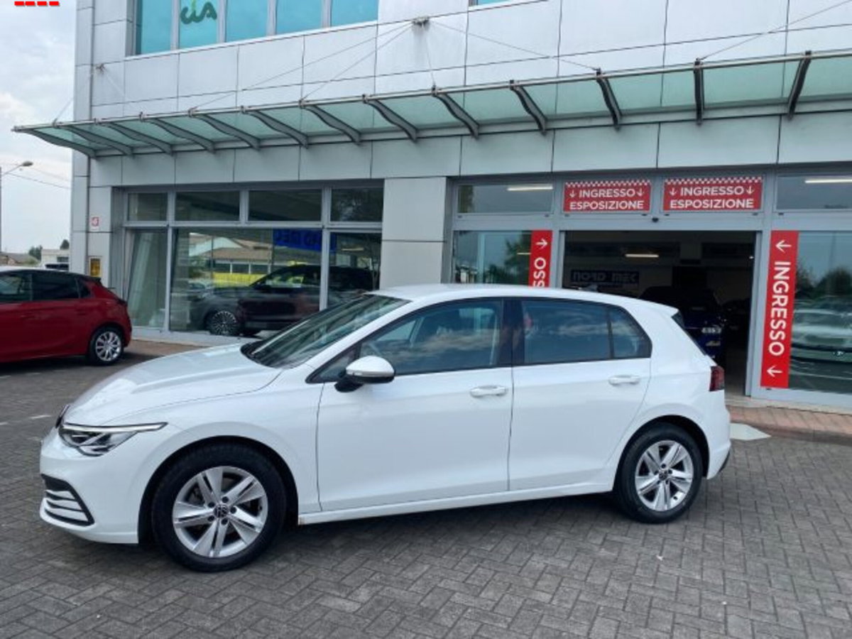 Volkswagen Golf Variant 2.0 TDI SCR DSG Life (3)