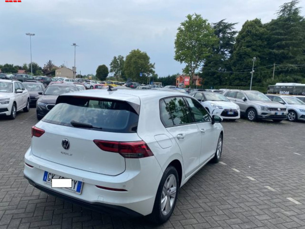 Volkswagen Golf Variant 2.0 TDI SCR DSG Life (5)