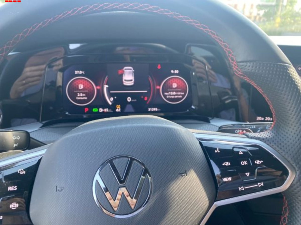 Volkswagen Golf 2.0 TSI GTI DSG (14)