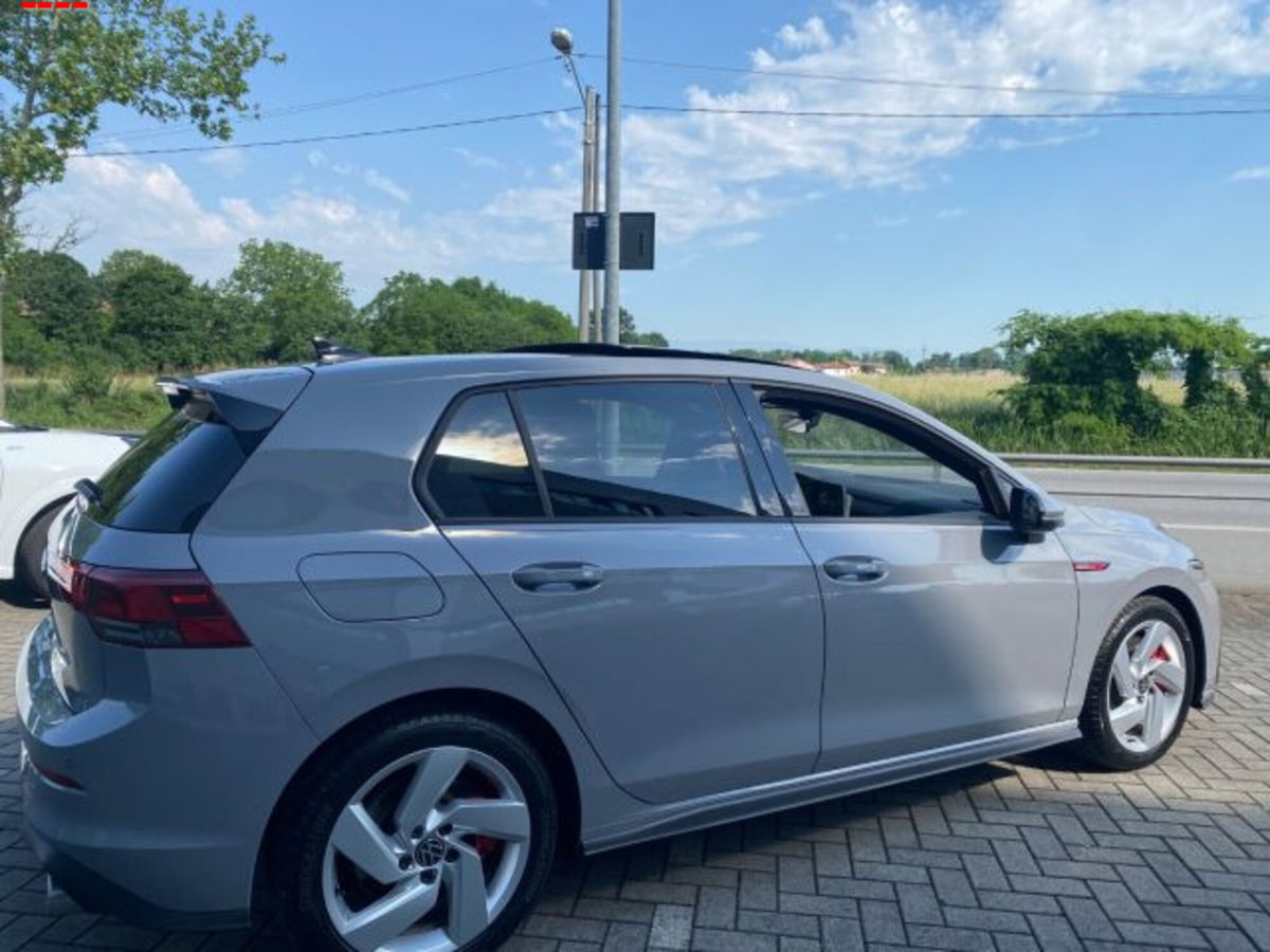 Volkswagen Golf 2.0 TSI GTI DSG (4)