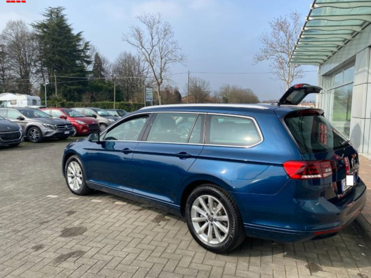 Volkswagen Passat Variant 2.0 TDI SCR 122 CV EVO DSG Business (6)