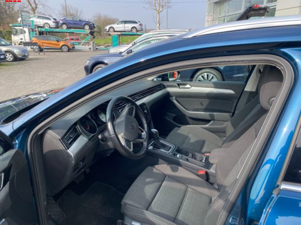 Volkswagen Passat Variant 2.0 TDI SCR 122 CV EVO DSG Business (7)