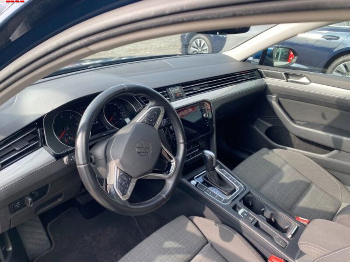Volkswagen Passat Variant 2.0 TDI SCR 122 CV EVO DSG Business (8)