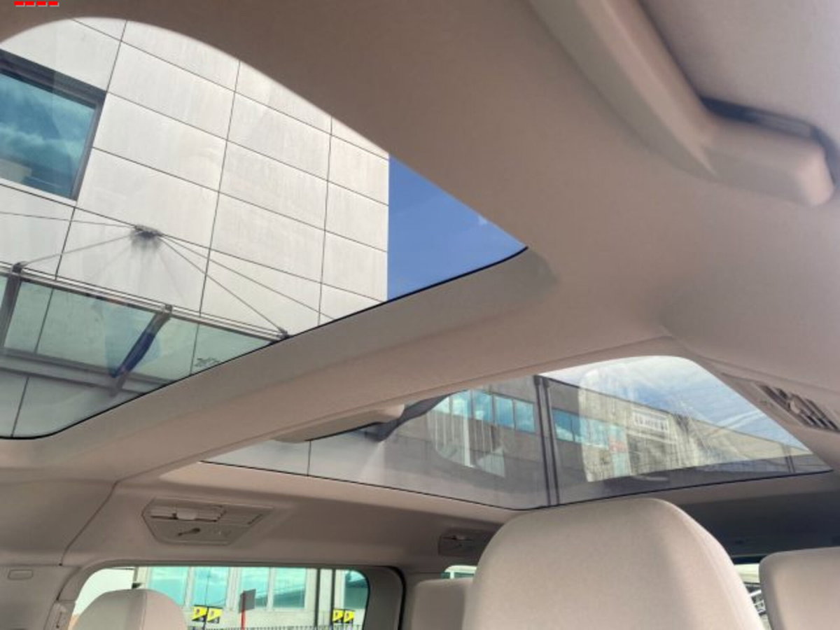 Volkswagen Multivan 1.4 TSI eHybrid Life (15)