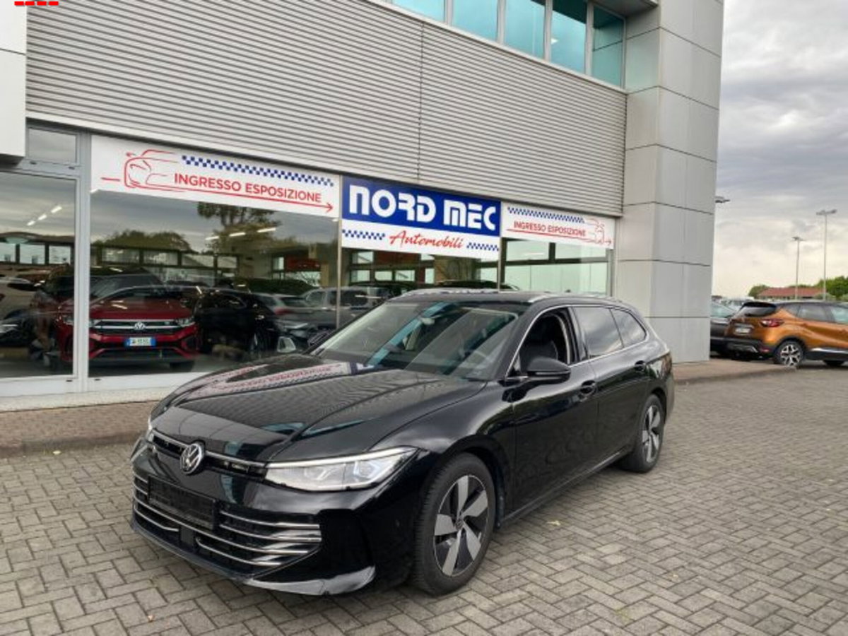 Volkswagen Passat 2.0 tdi scr R-Line 150cv dsg