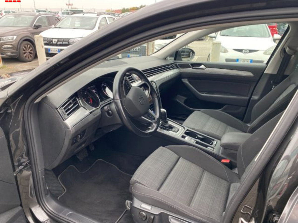 Volkswagen Passat Variant 2.0 TDI SCR EVO DSG Business (5)